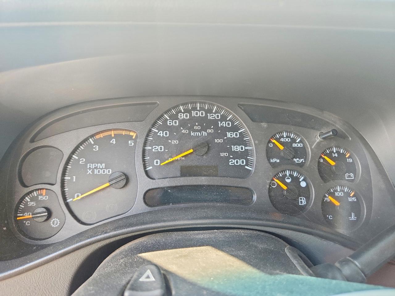 2004 GMC SIERRA