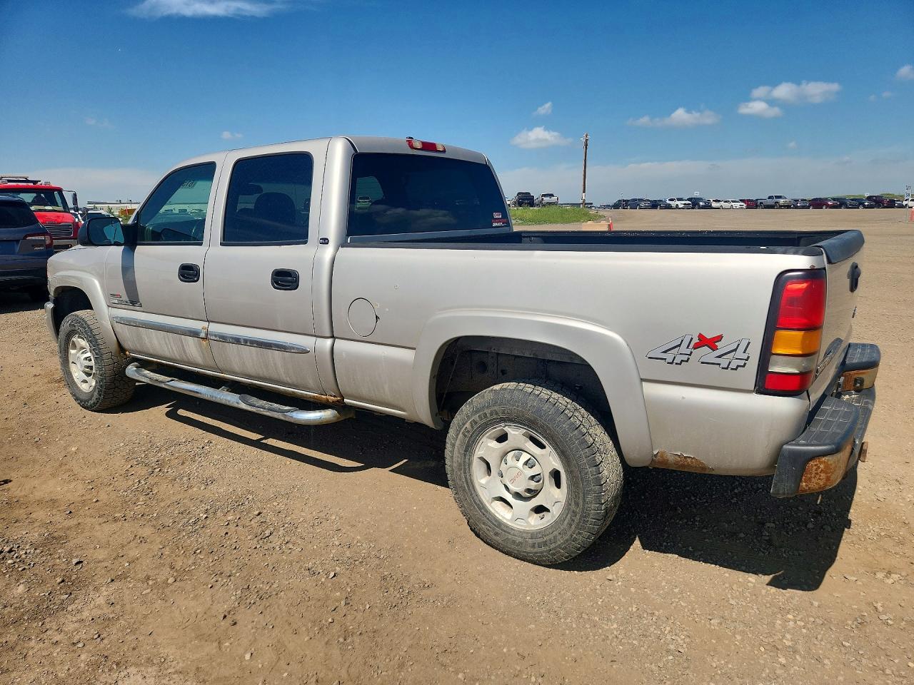 2004 GMC SIERRA