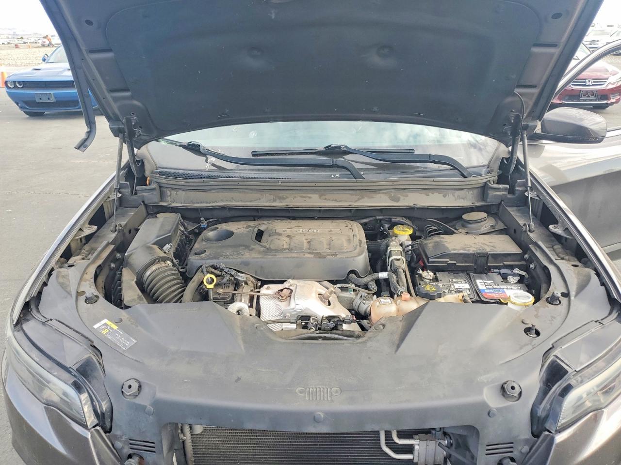 2019 JEEP CHEROKEE