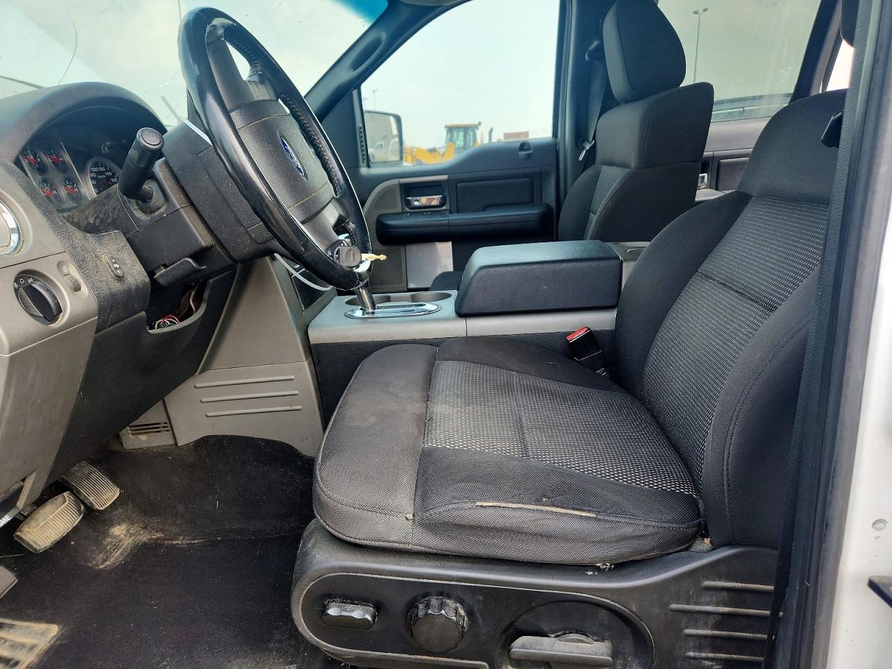2004 FORD F-150