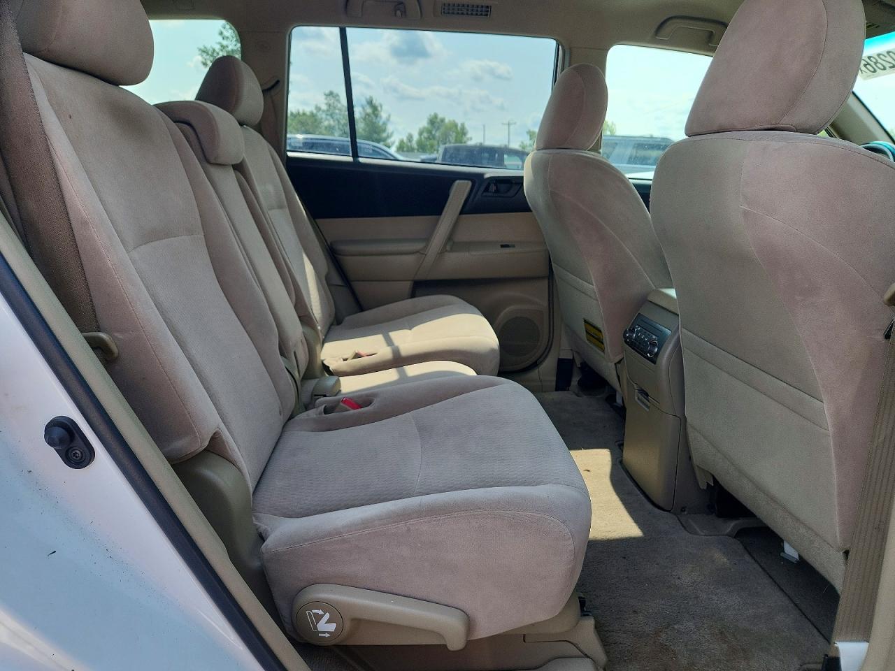 2009 TOYOTA HIGHLANDER