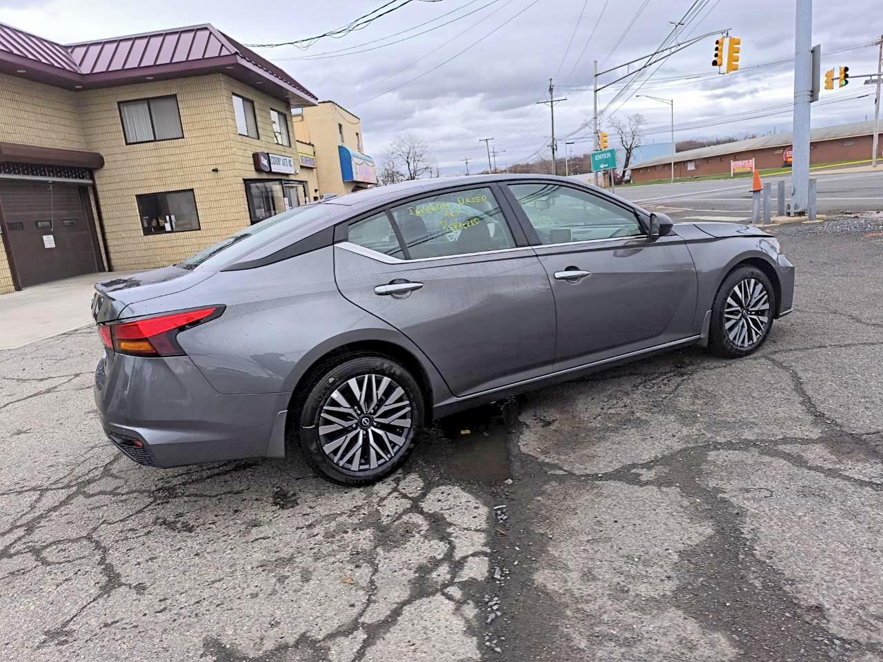 2025 NISSAN ALTIMA
