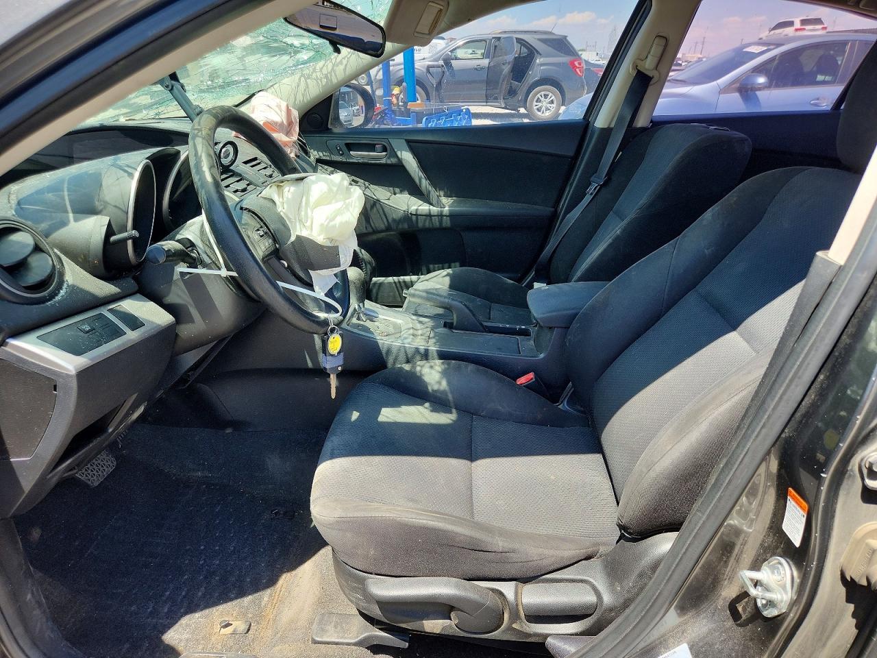 2010 MAZDA 3