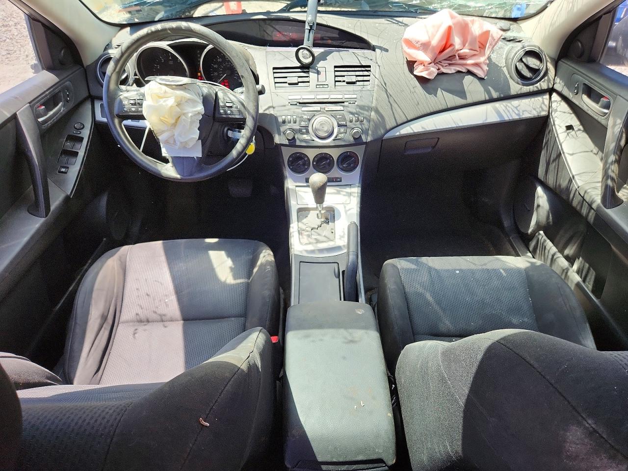 2010 MAZDA 3