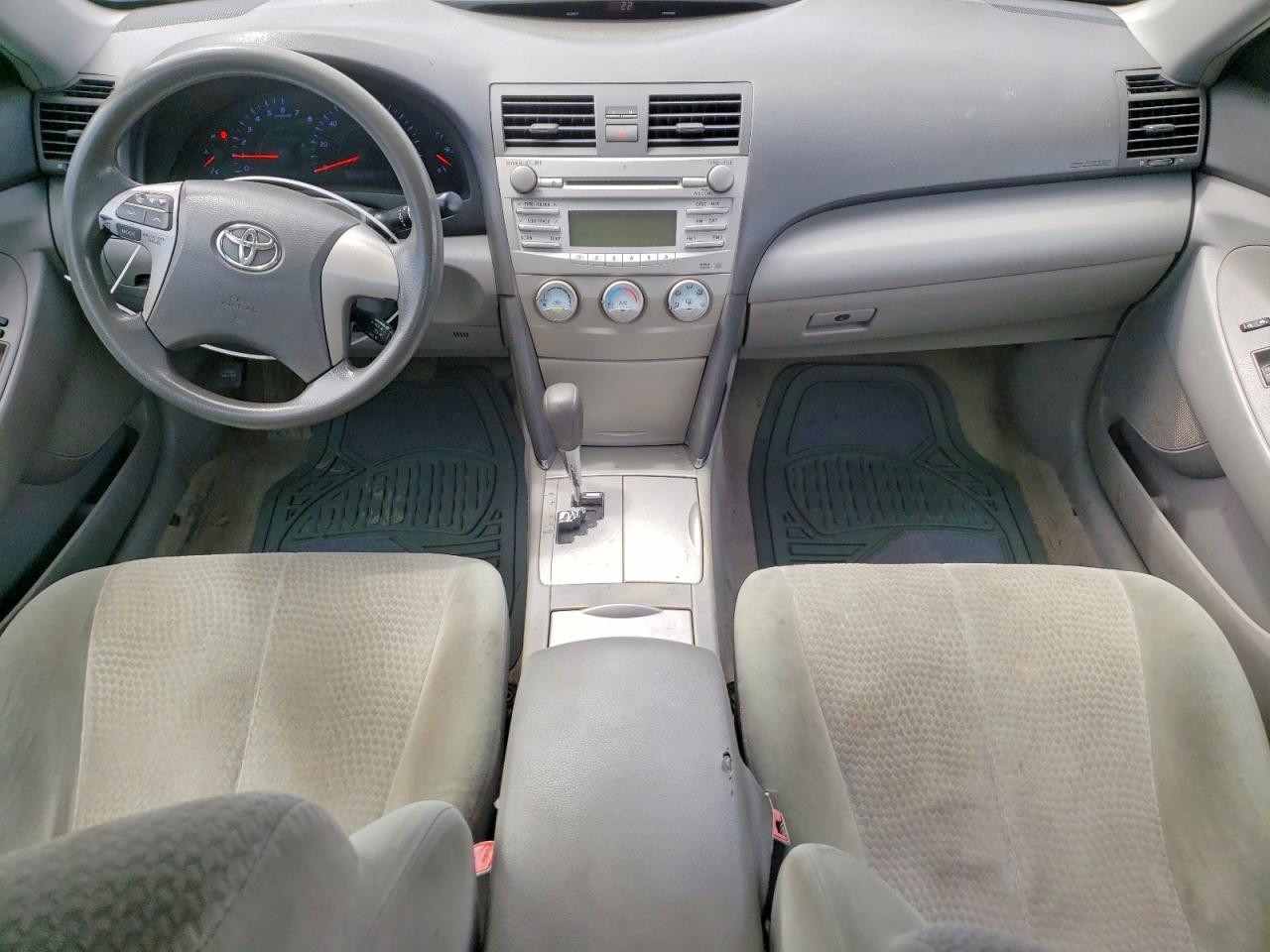 2010 TOYOTA CAMRY