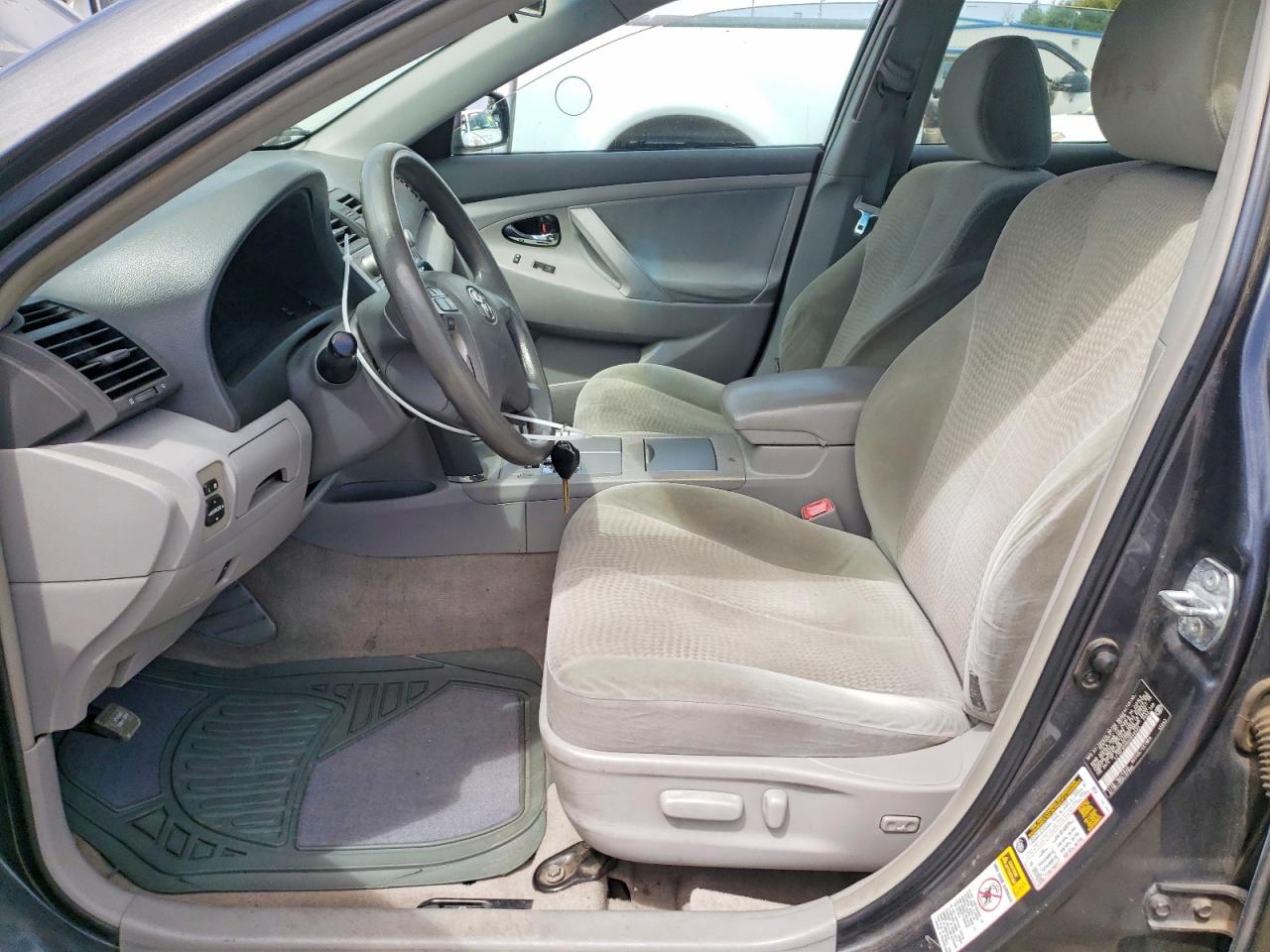 2010 TOYOTA CAMRY