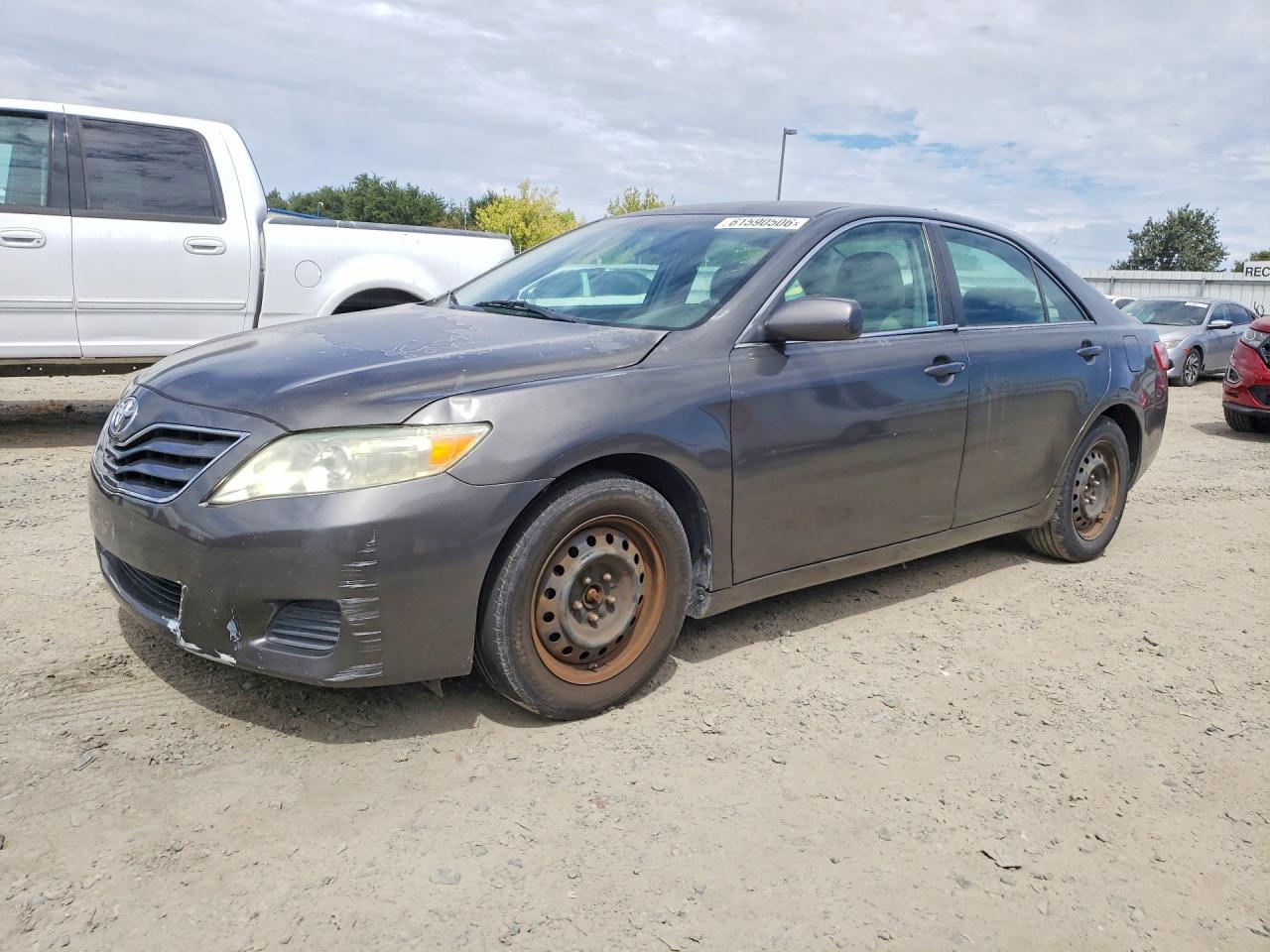 2010 TOYOTA CAMRY
