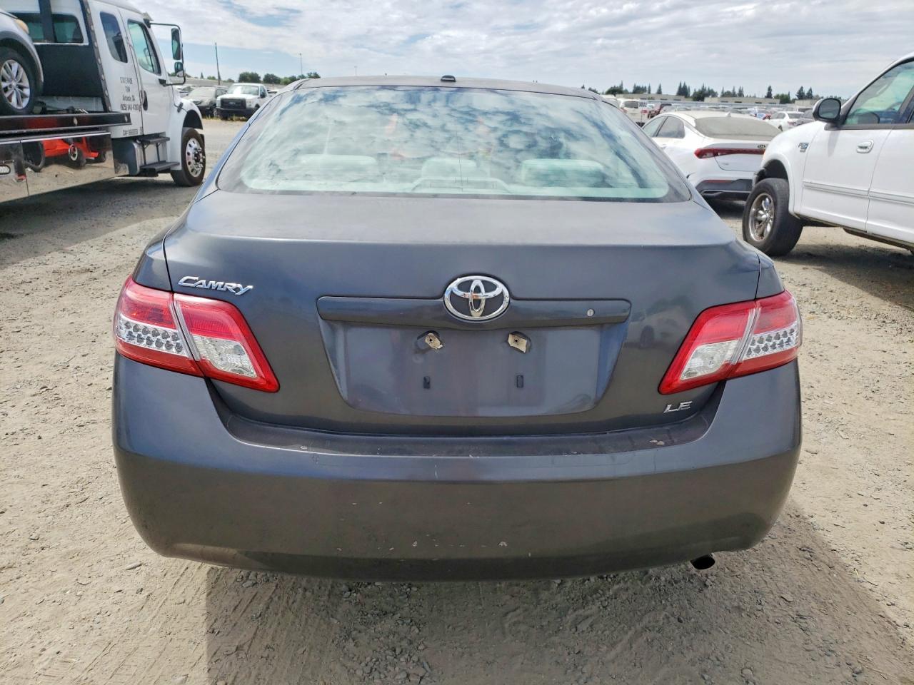 2010 TOYOTA CAMRY