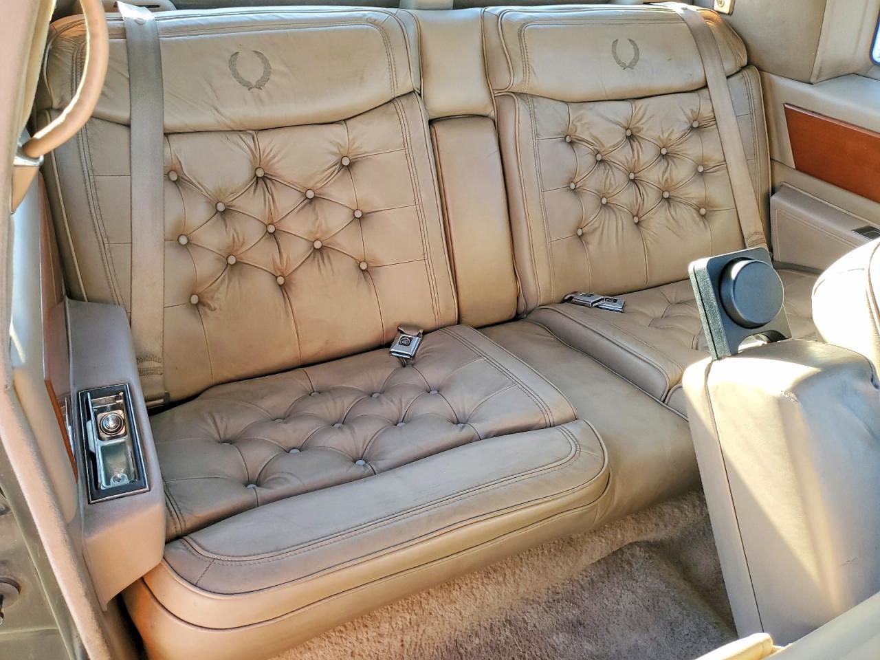 1990 CADILLAC FLEETWOOD