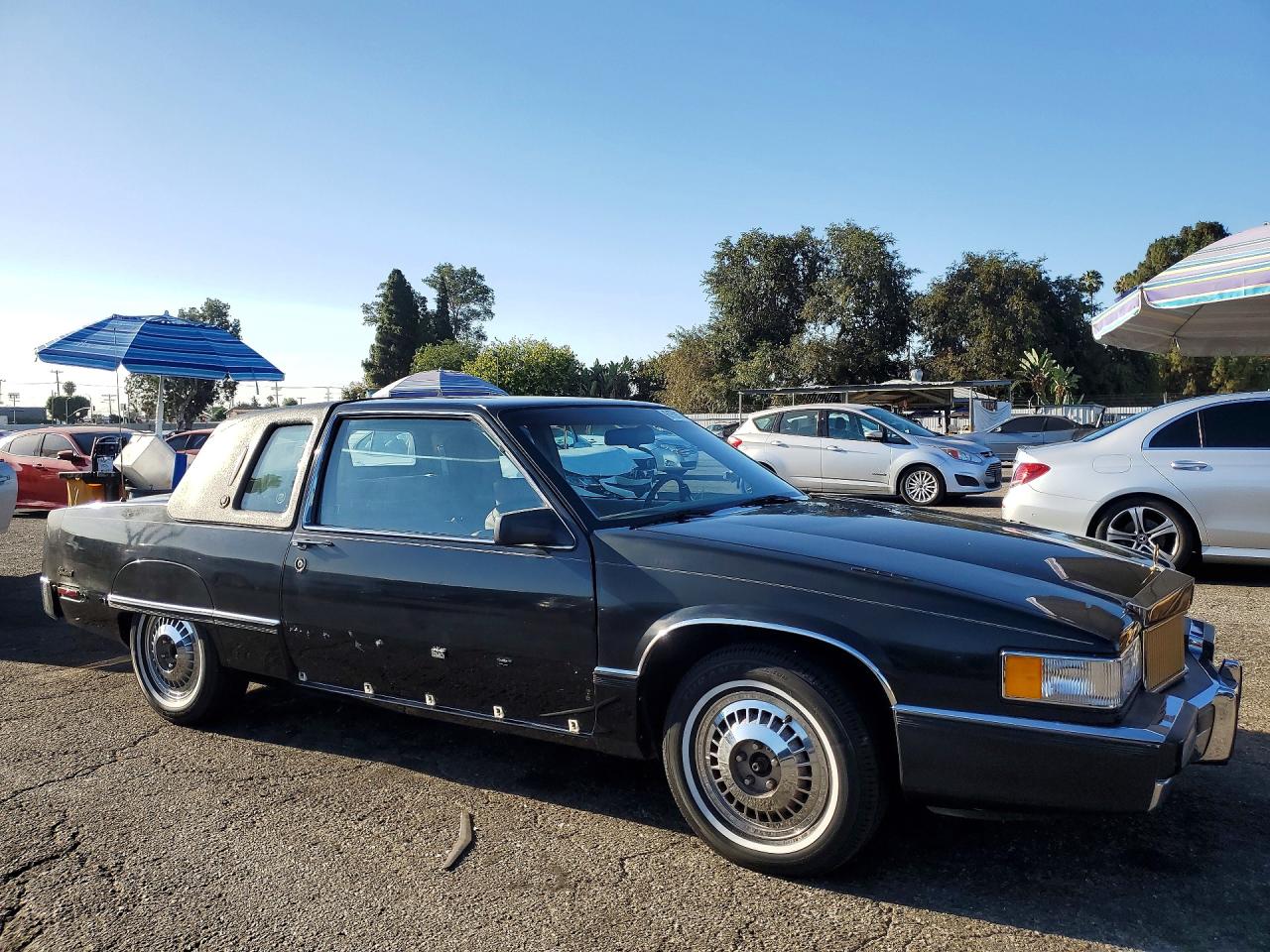 1990 CADILLAC FLEETWOOD
