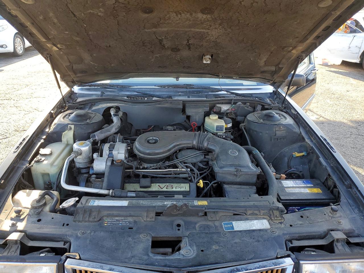 1990 CADILLAC FLEETWOOD