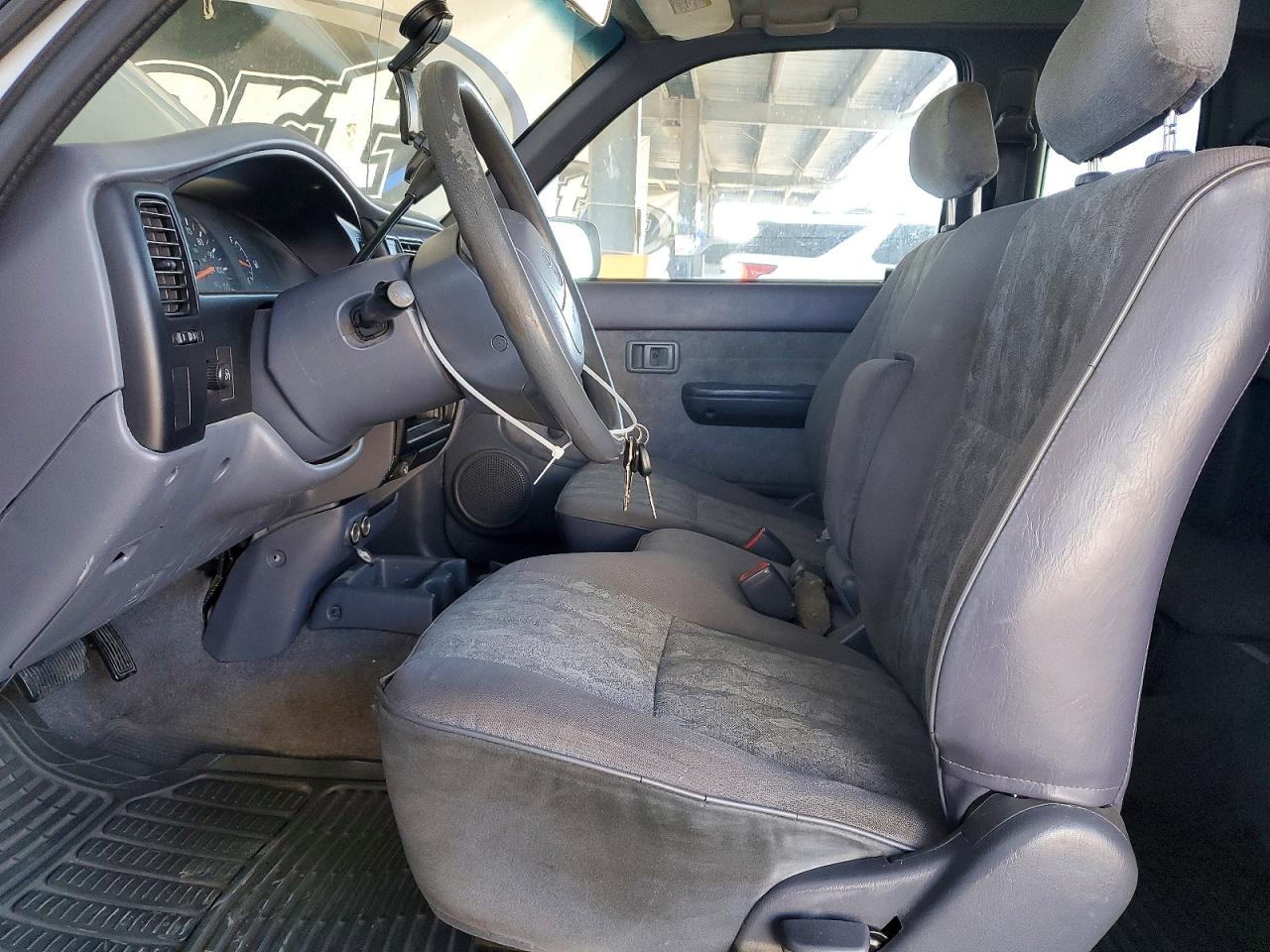 2000 TOYOTA TACOMA