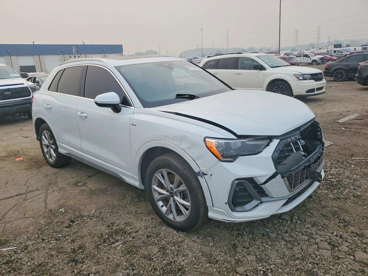 2021 AUDI Q3