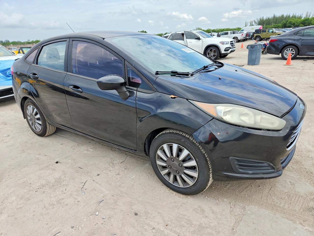 2015 FORD FIESTA