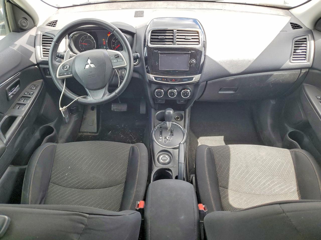 2015 MITSUBISHI OUTLANDER