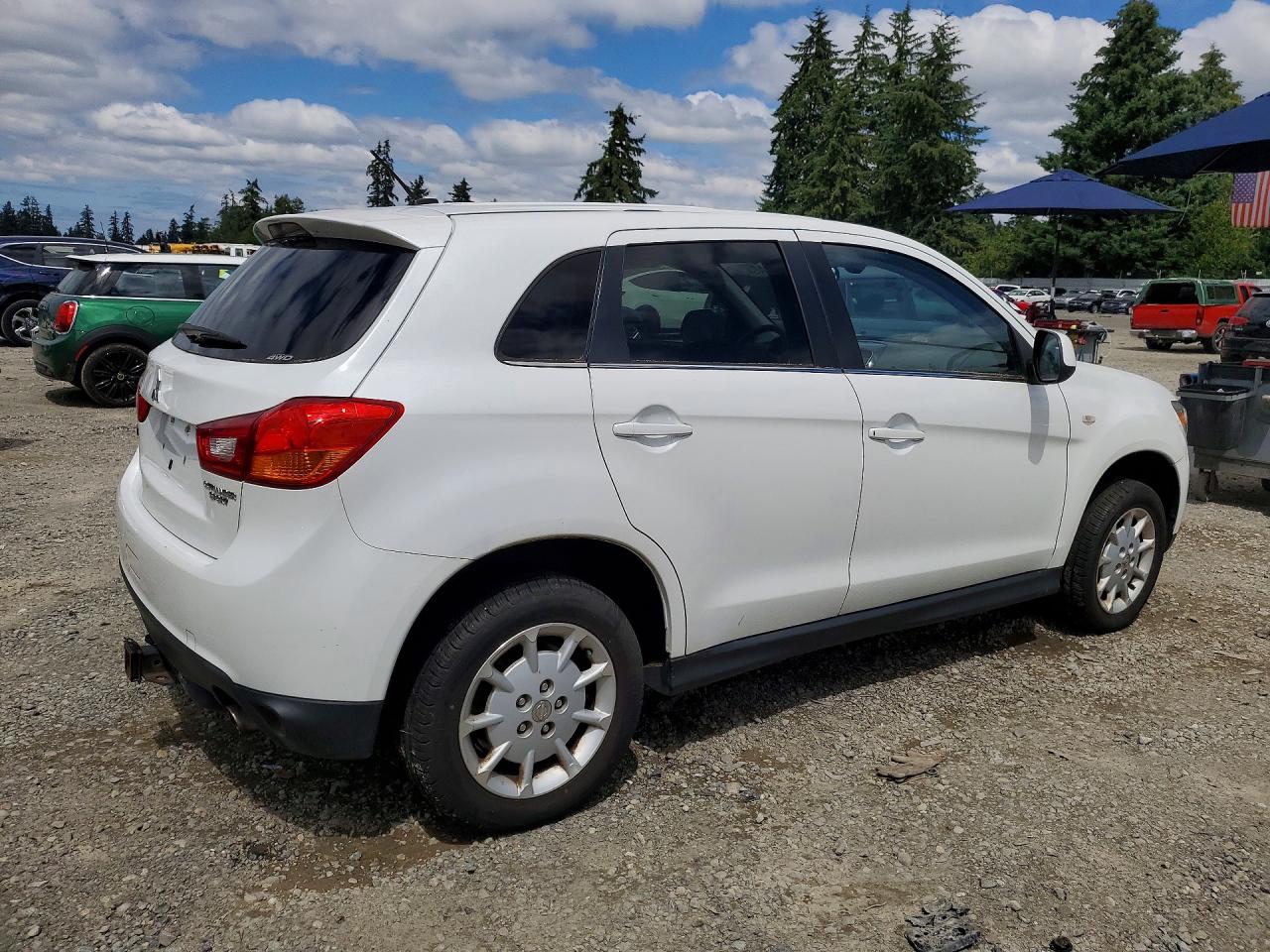 2015 MITSUBISHI OUTLANDER