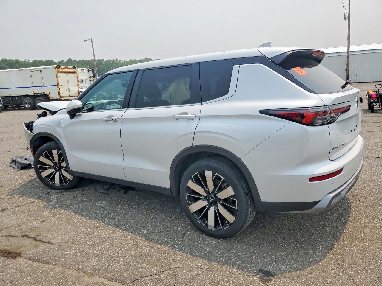 2025 MITSUBISHI OUTLANDER