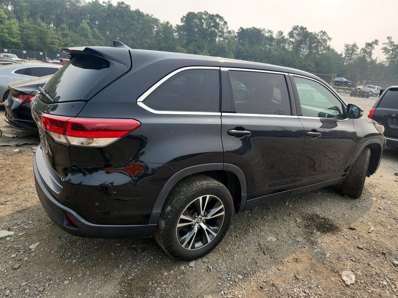 2019 TOYOTA HIGHLANDER