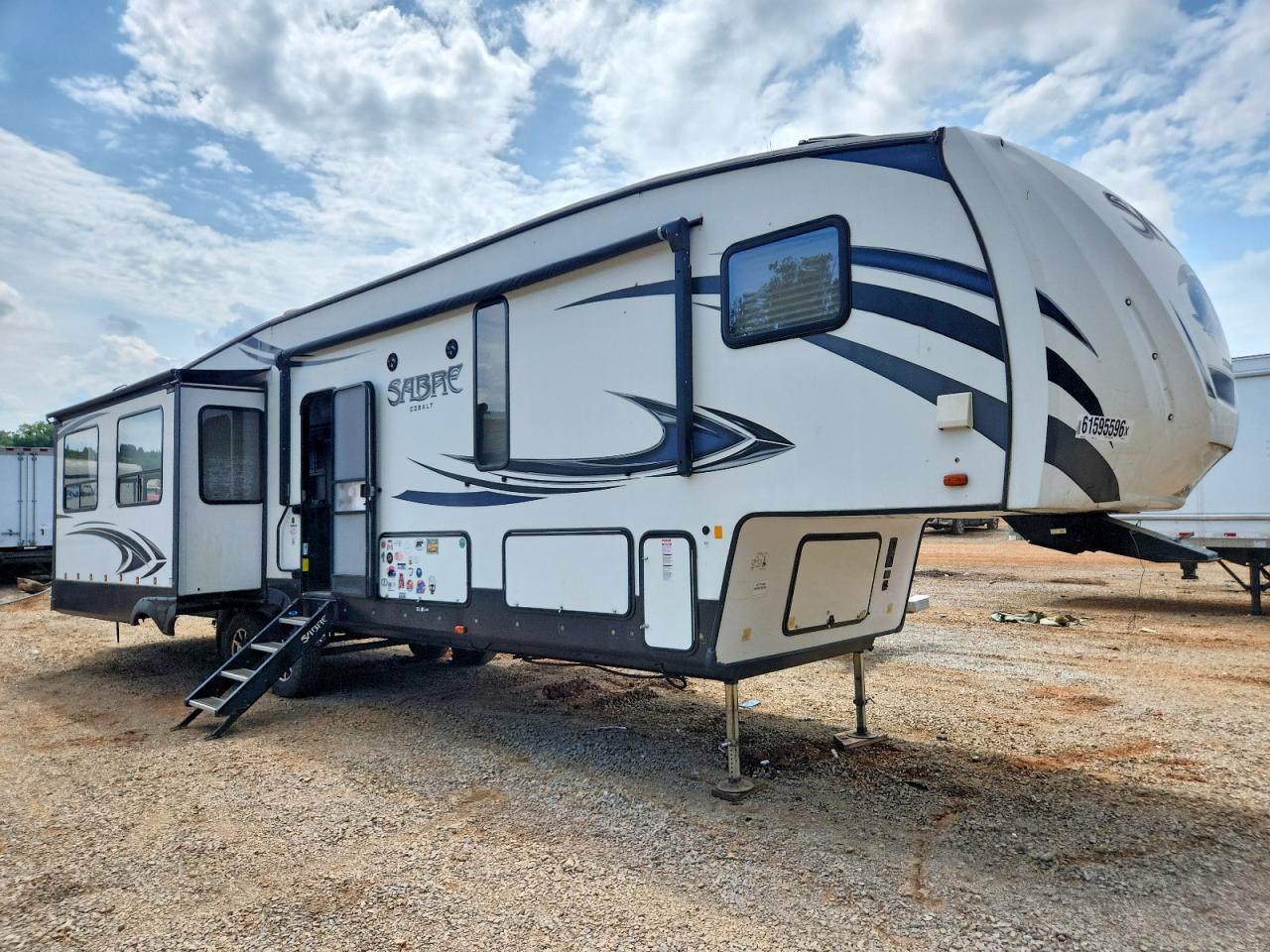 2019 SABRE BY FOREST RIVE 