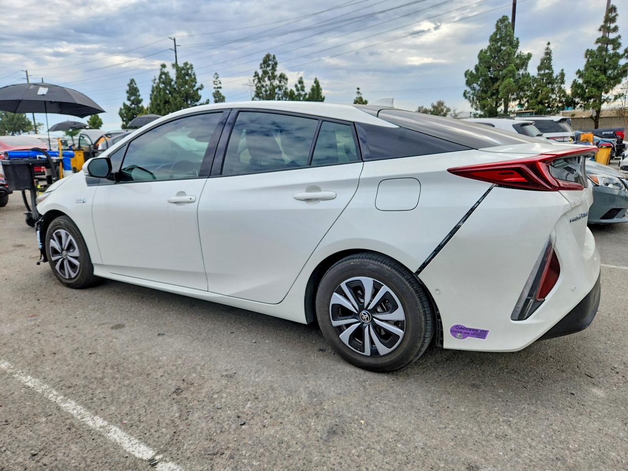 2018 TOYOTA PRIUS