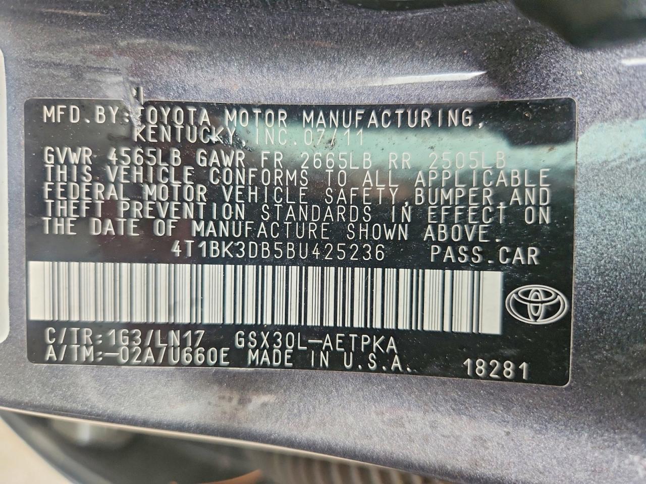 2011 TOYOTA AVALON