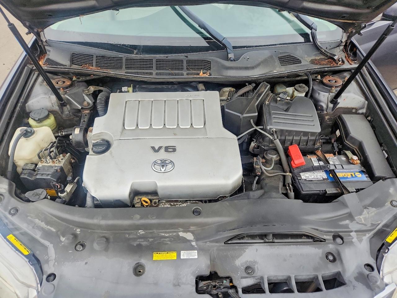 2011 TOYOTA AVALON