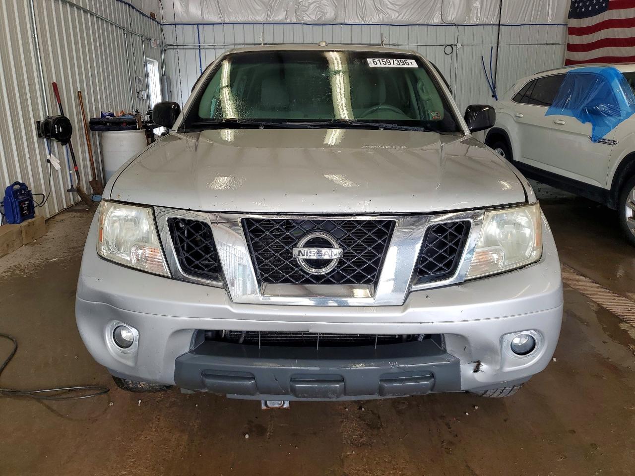 2013 NISSAN FRONTIER
