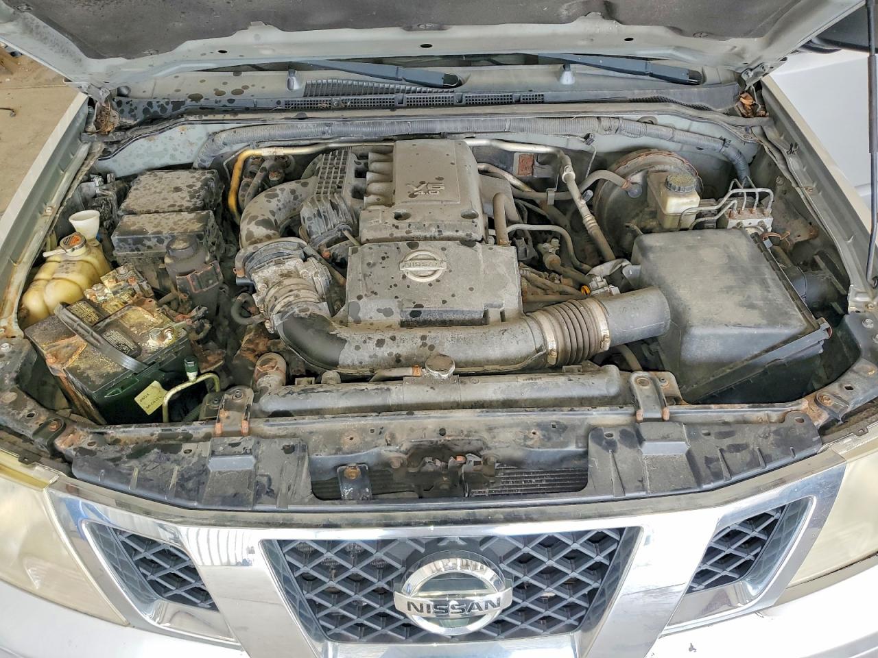 2013 NISSAN FRONTIER