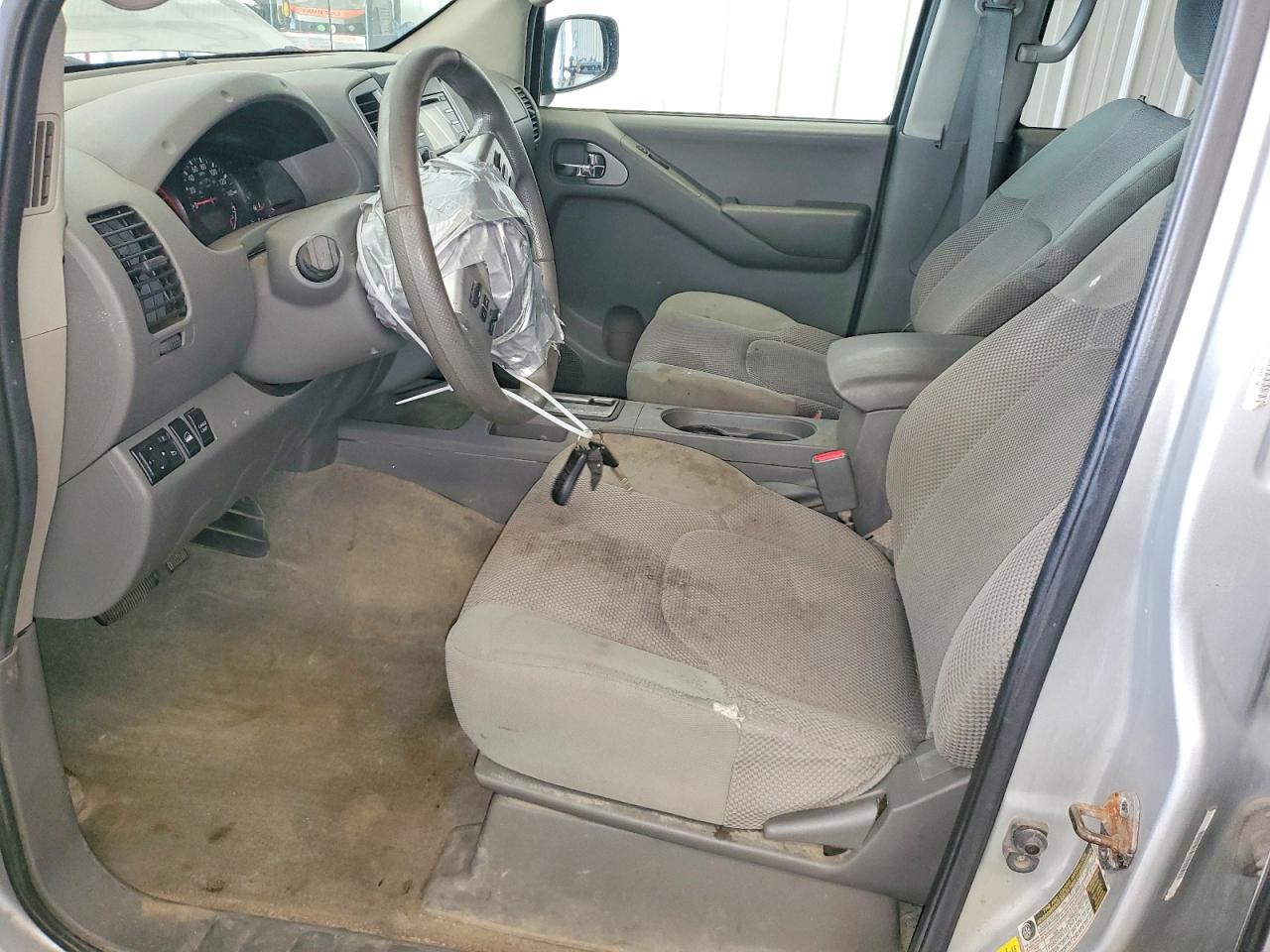 2013 NISSAN FRONTIER