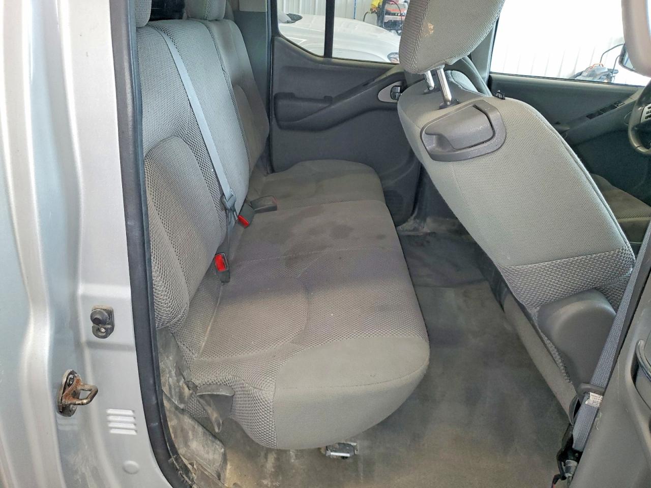 2013 NISSAN FRONTIER