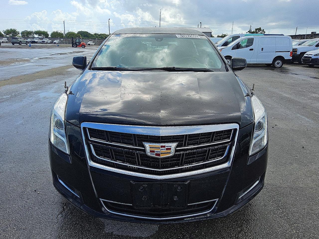 2017 CADILLAC XTS
