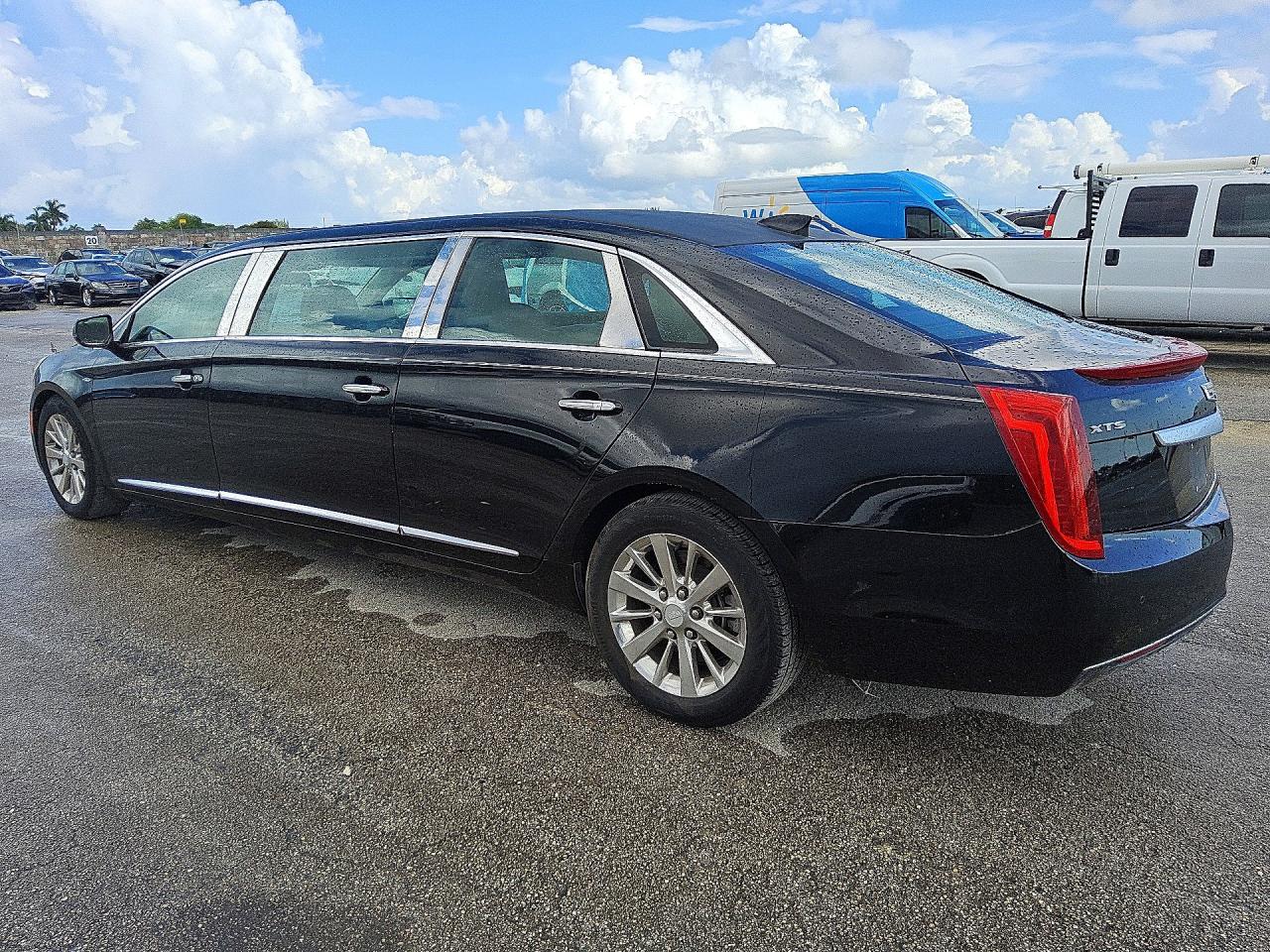 2017 CADILLAC XTS