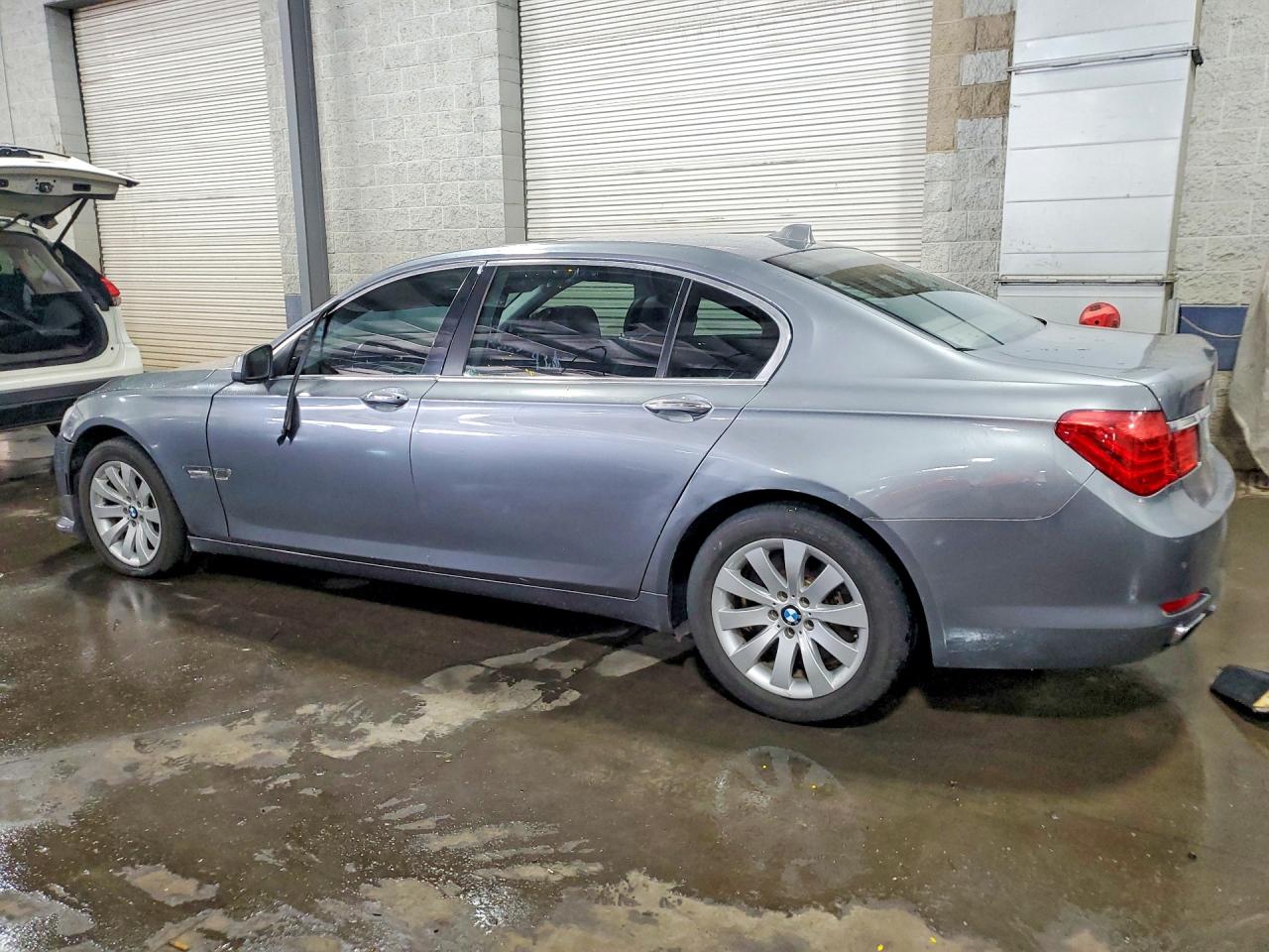 2011 BMW 7 SERIES