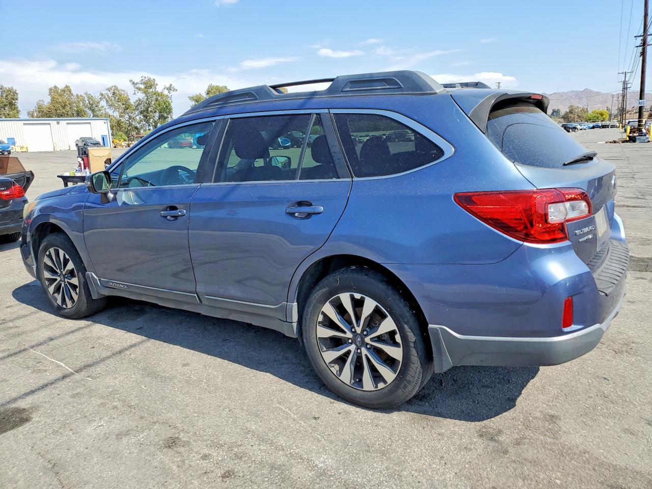 2015 SUBARU OUTBACK