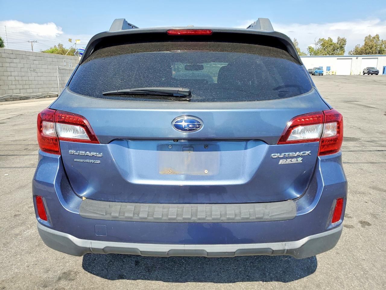 2015 SUBARU OUTBACK