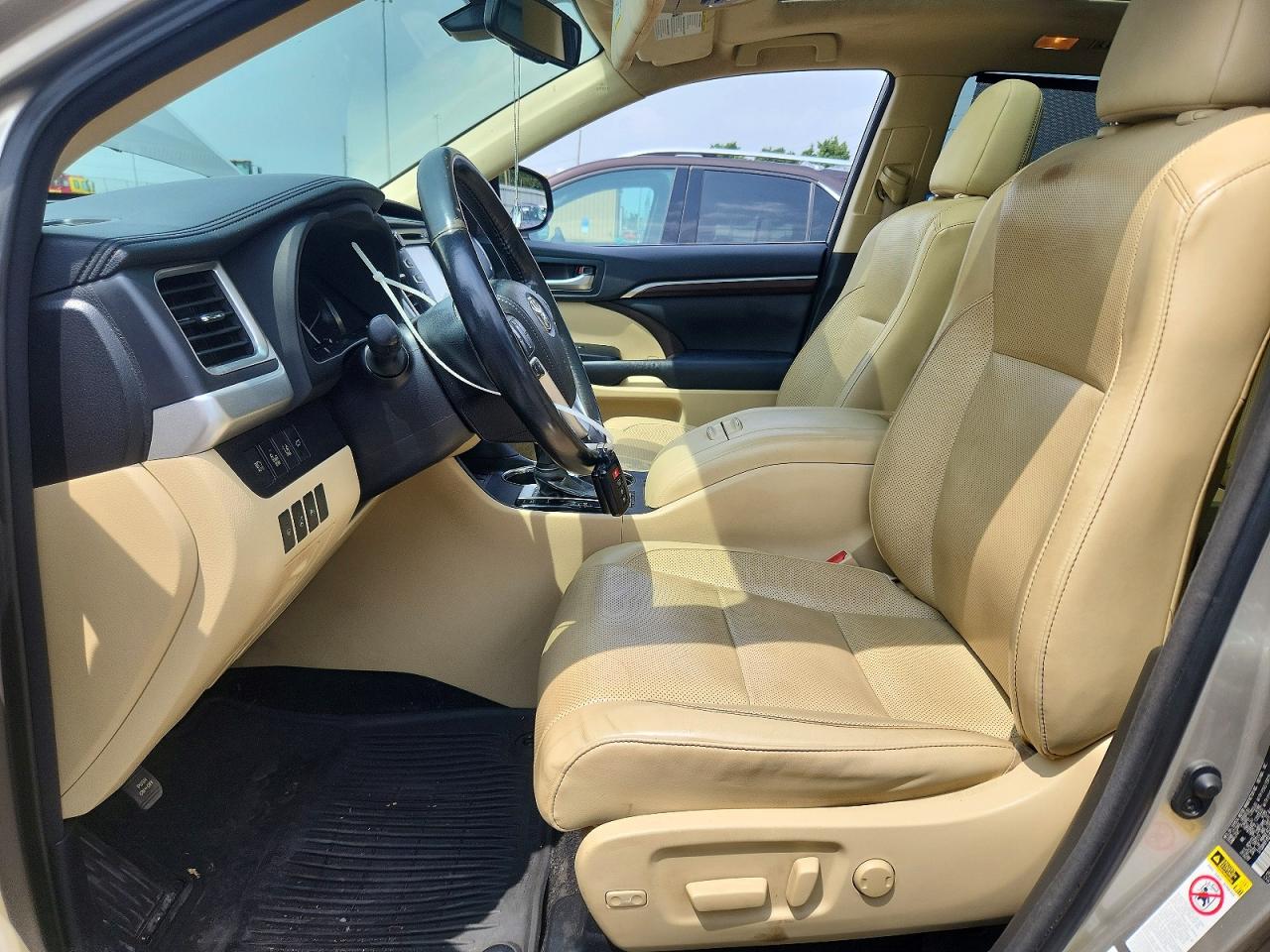 2015 TOYOTA HIGHLANDER