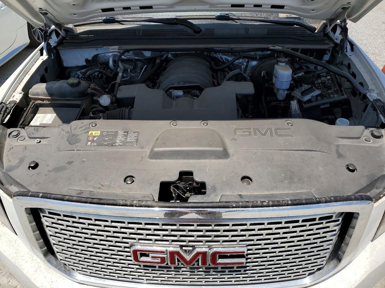 2015 GMC YUKON