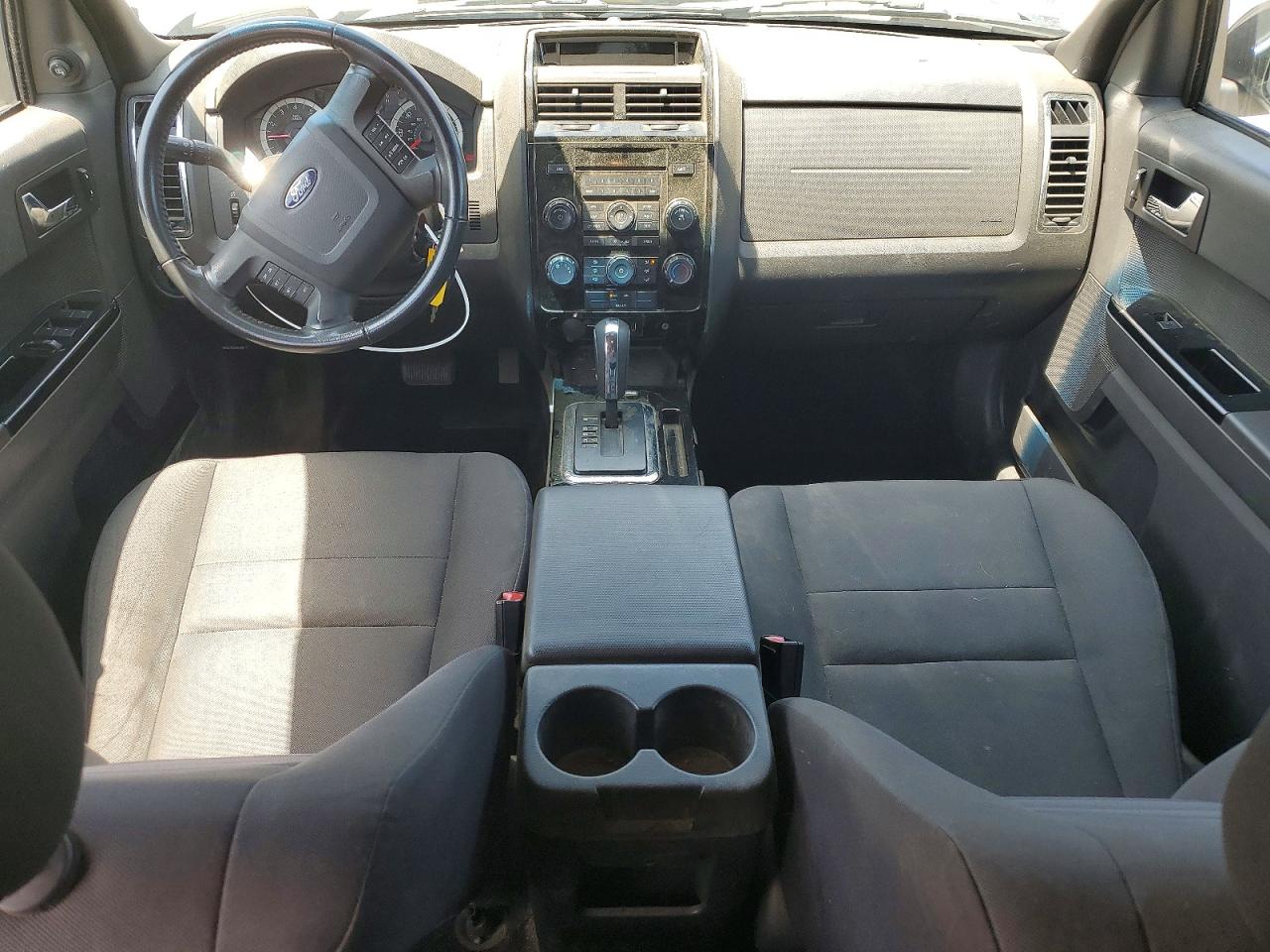 2011 FORD ESCAPE