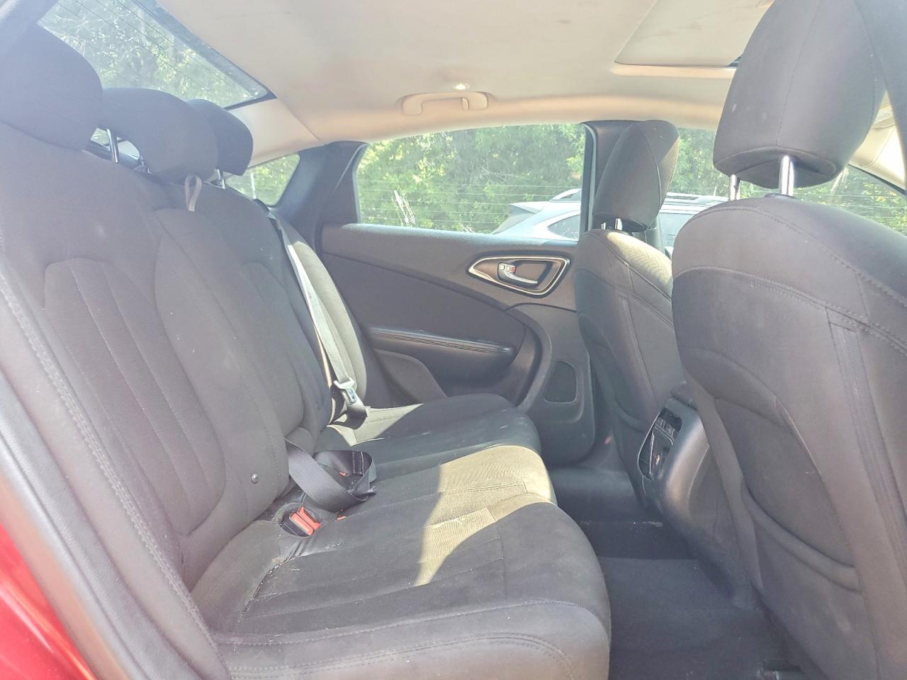 2015 CHRYSLER 200