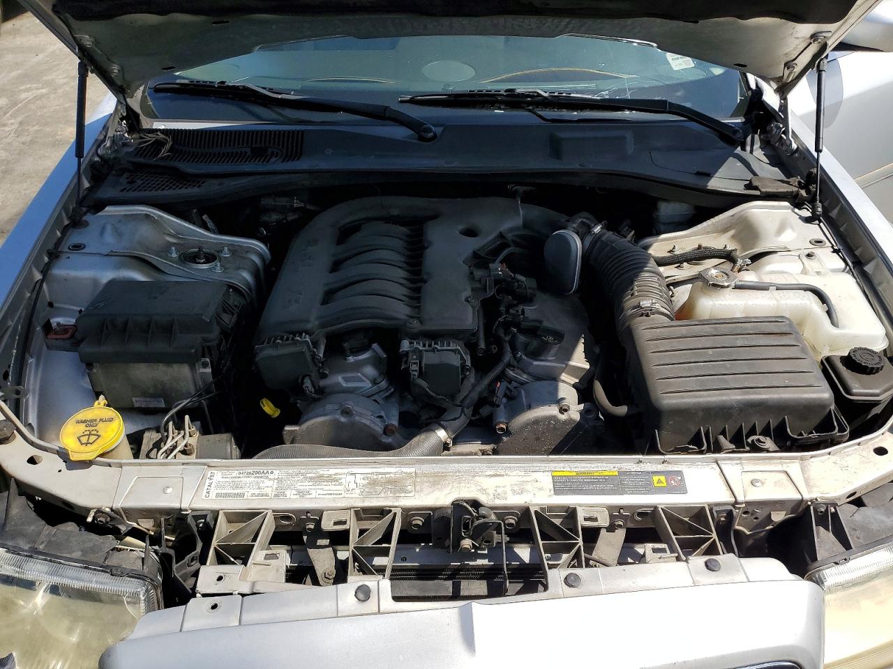 2005 CHRYSLER 300