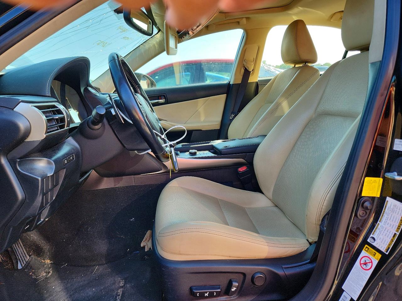 2016 LEXUS IS