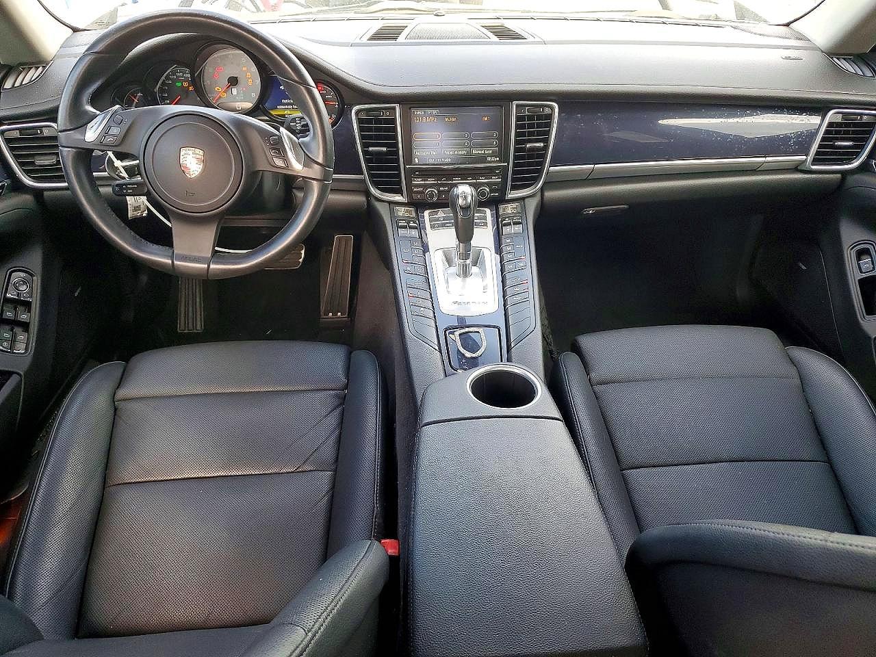 2012 PORSCHE PANAMERA