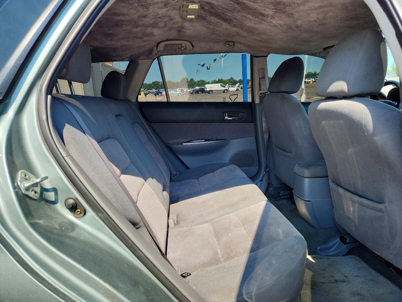2004 MAZDA 6