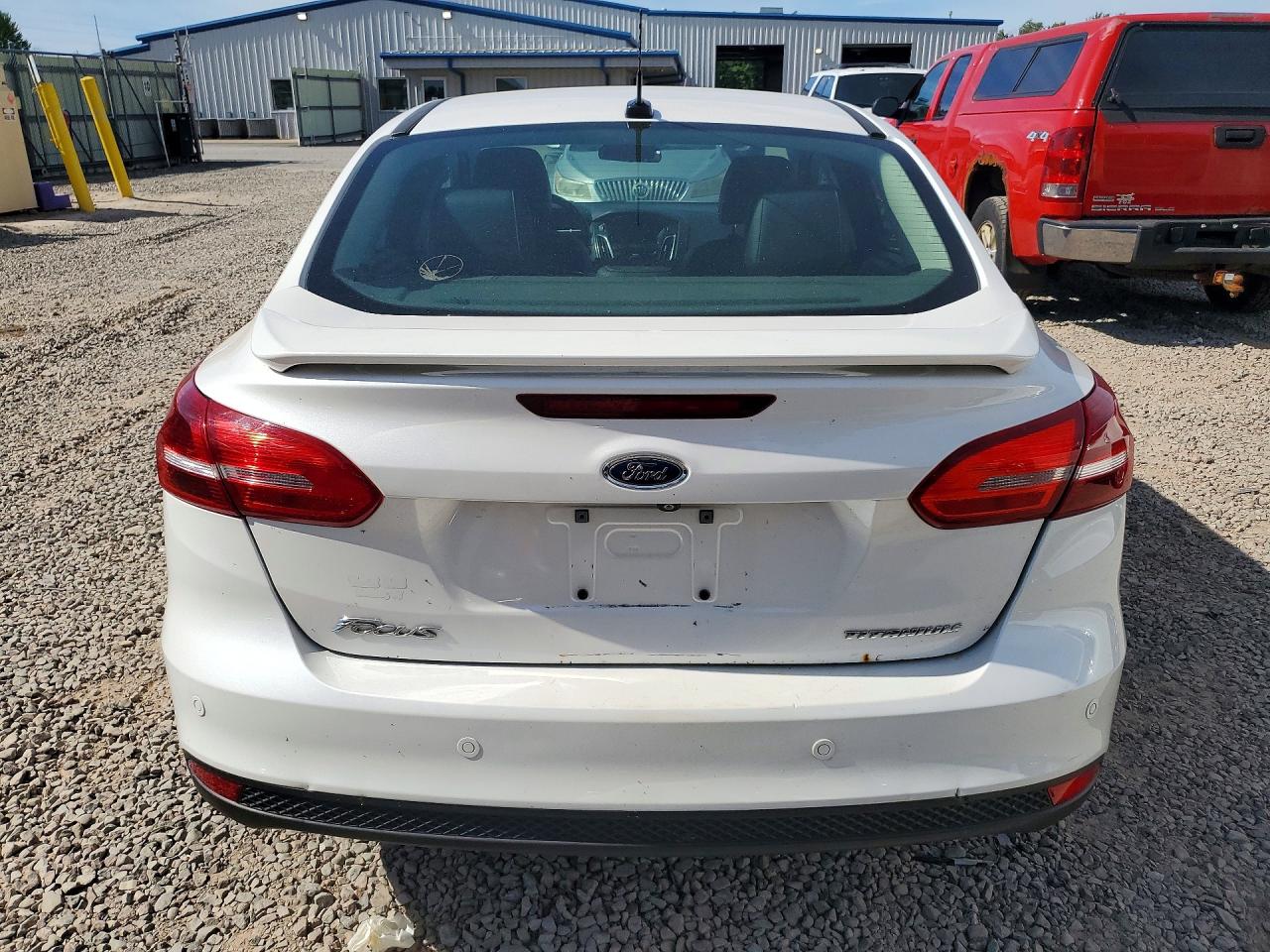 2016 FORD FOCUS