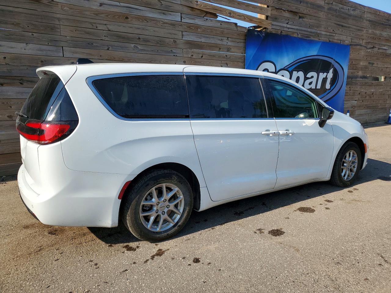 2024 CHRYSLER PACIFICA