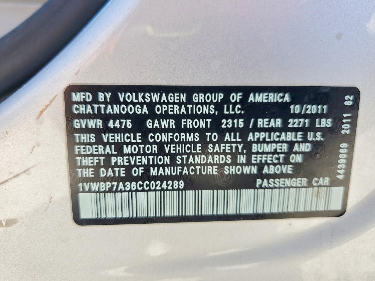 2012 VOLKSWAGEN PASSAT