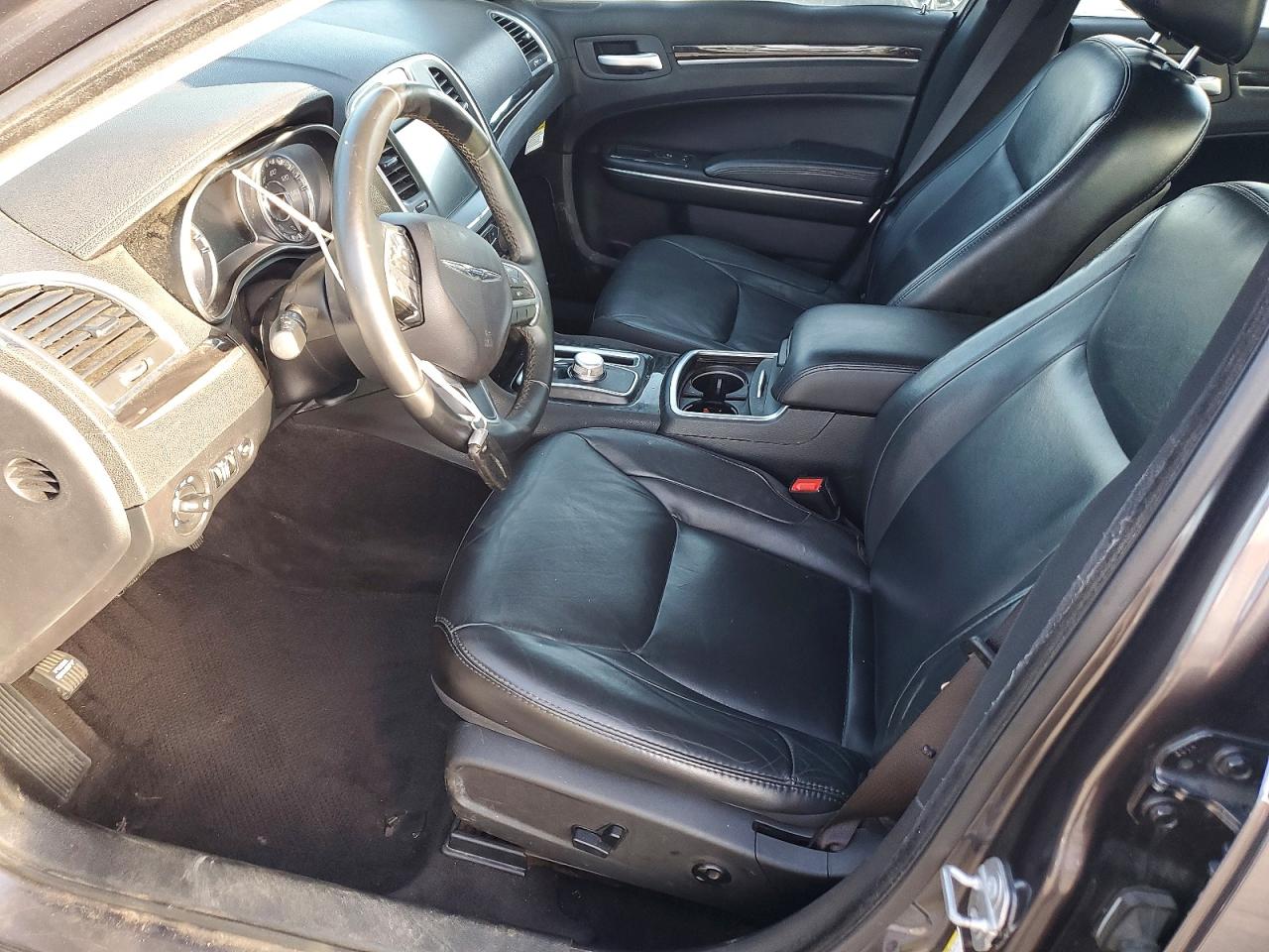 2016 CHRYSLER 300