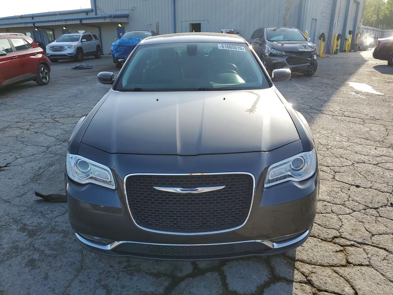 2016 CHRYSLER 300