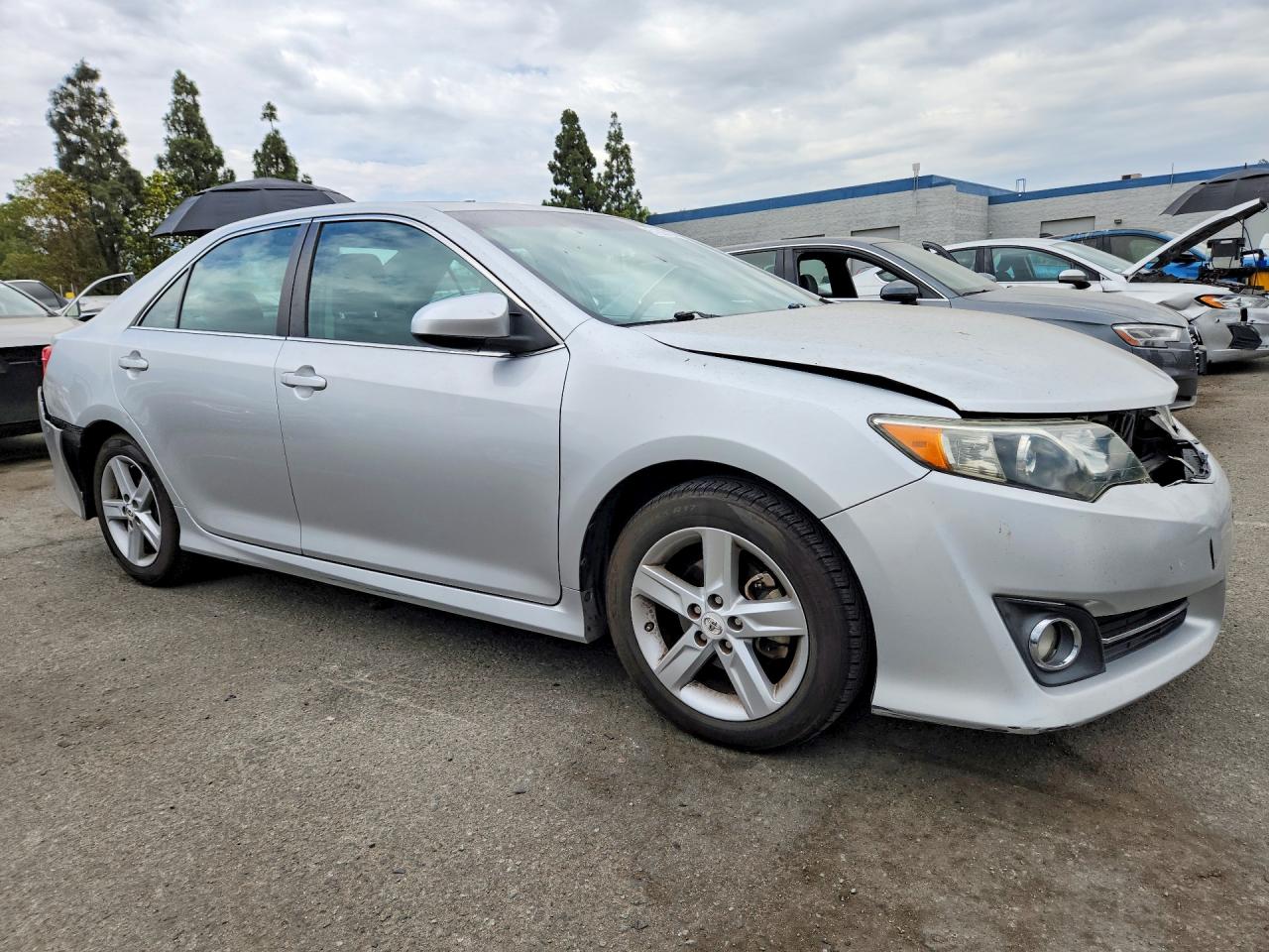 2012 TOYOTA CAMRY