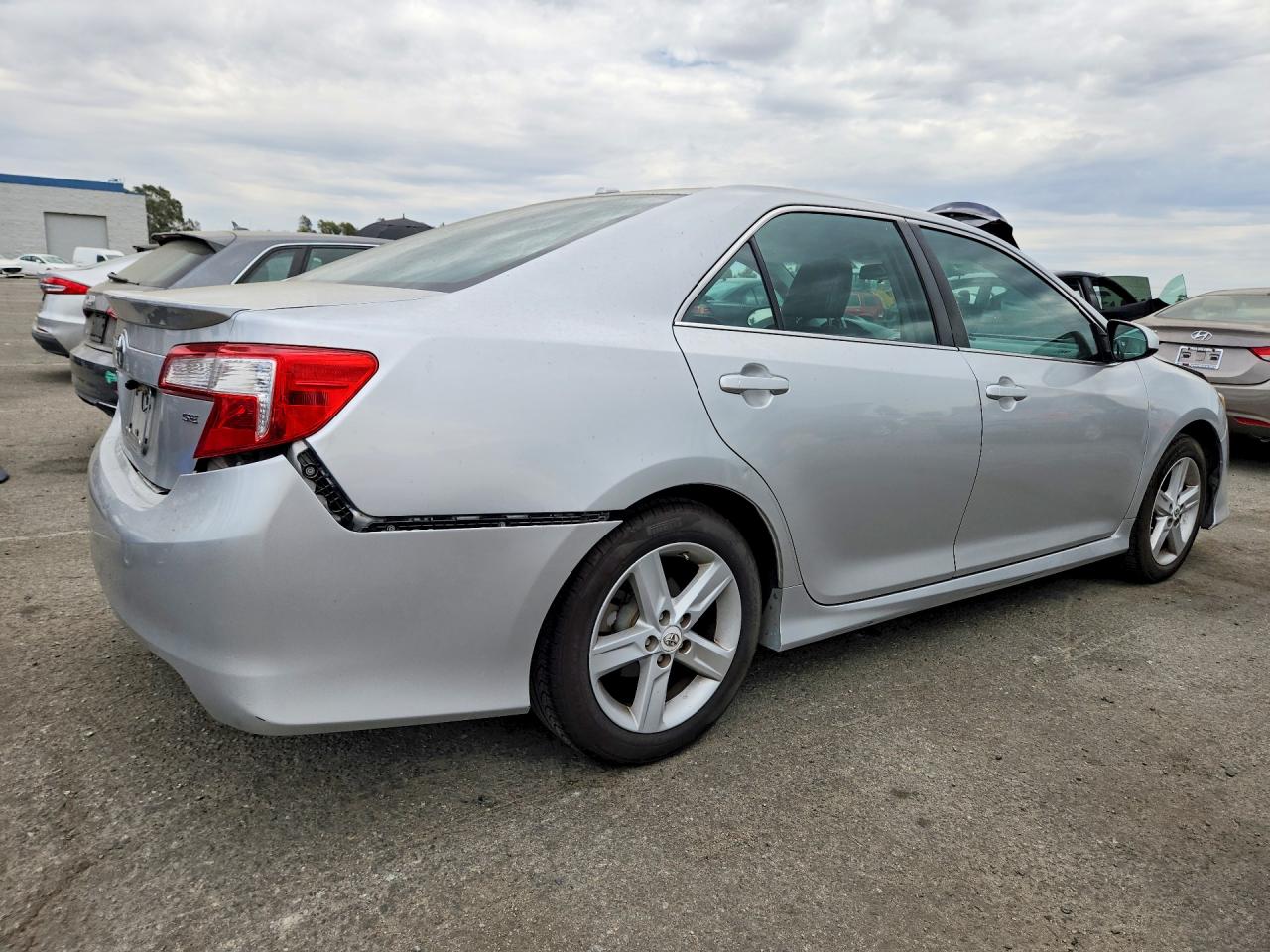 2012 TOYOTA CAMRY